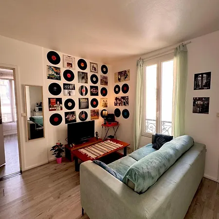 Апартаменты Private Room, Often Full Flat 14th
