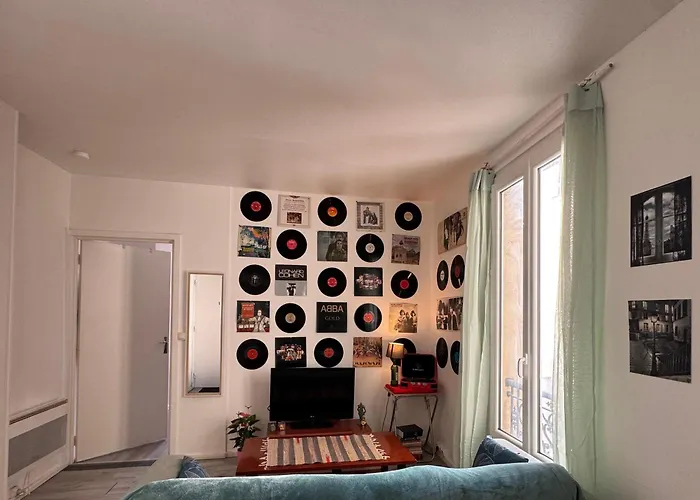 Апартаменты Private Room, Often Full Flat 14th *